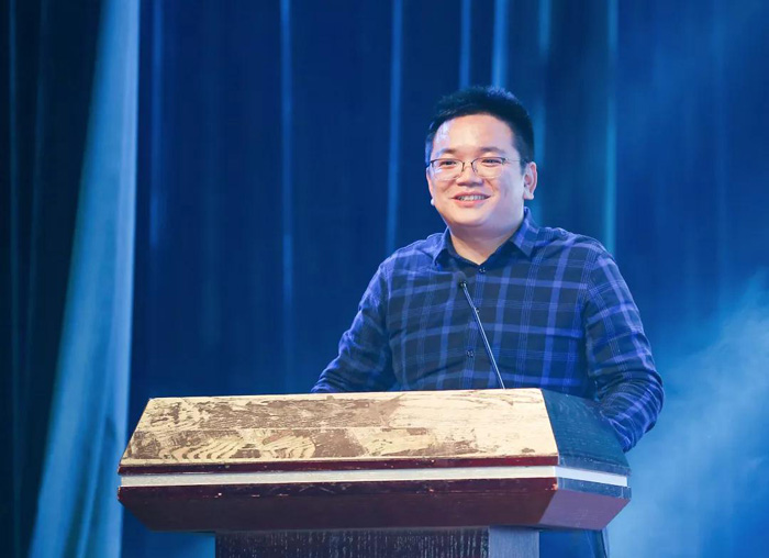 1545875084116740.jpg banj2.jpg